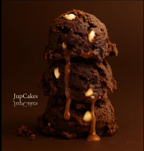 Jupcakes: Triple Chocolate Fudge Cookies
